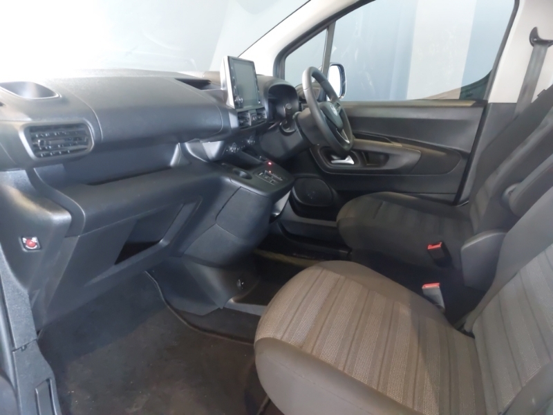 Vauxhall Combo-e Life 100Kw Design 50Kwh Grey #5