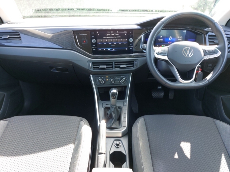 Volkswagen Polo 1.0 Tsi Life Dsg LX72VVC Black #3