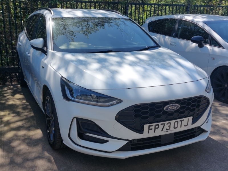 Ford Focus 1.0 Ecoboost Hybrid Mhev 155 St-line X White