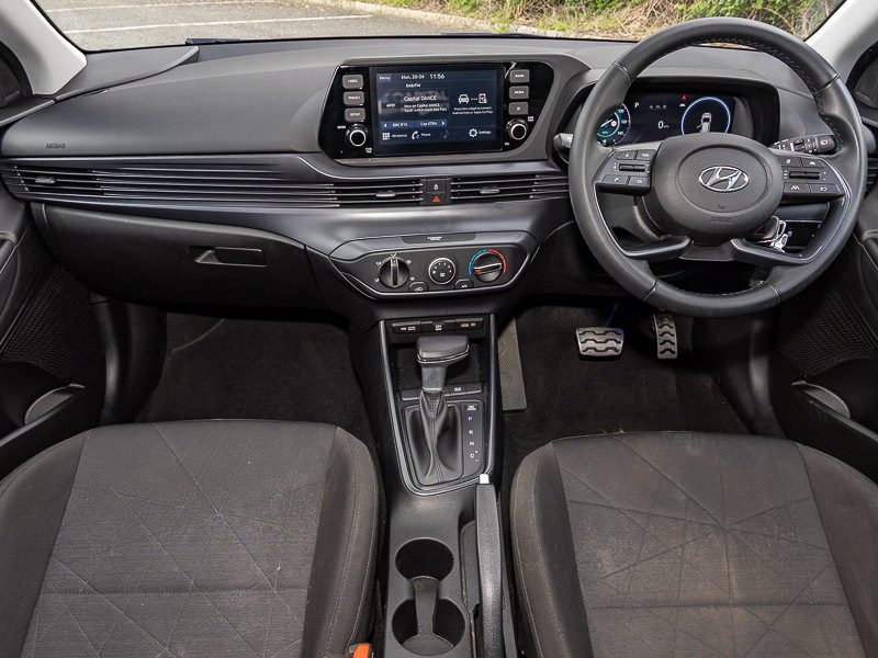 Hyundai Bayon 1.0 Tgdi 48V Mhev Se Connect Dct DY73NPV Black #3