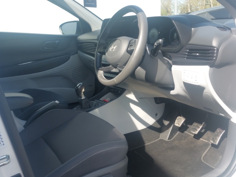 Hyundai Bayon 1.0 Tgdi Ultimate EA74HGU White #6
