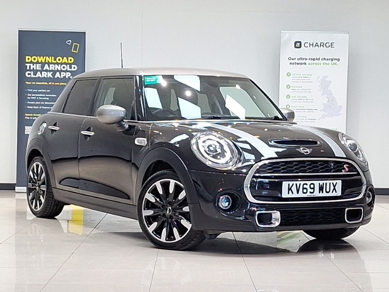 Mini Hatch 2.0 Cooper S Exclusive II Black