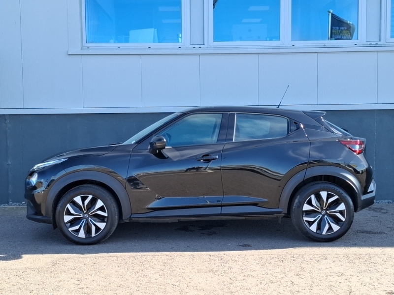 Nissan Juke 1.0 Dig-t 114 Acenta SK23JNL Black #4