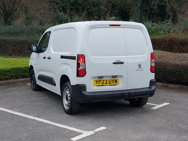 Peugeot Partner 1000 1.5 Bluehdi 100 Professional Premium Van YP23UYM White #2