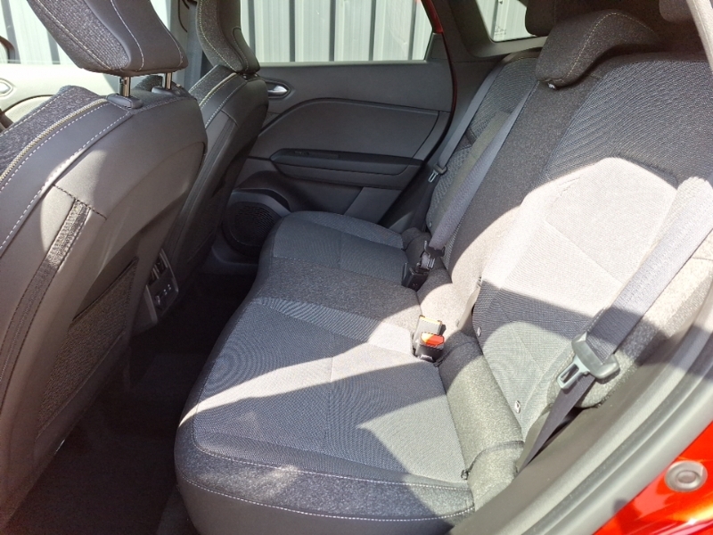 Renault Symbioz 1.3 Tce 140 Techno HK75UFP Red #6