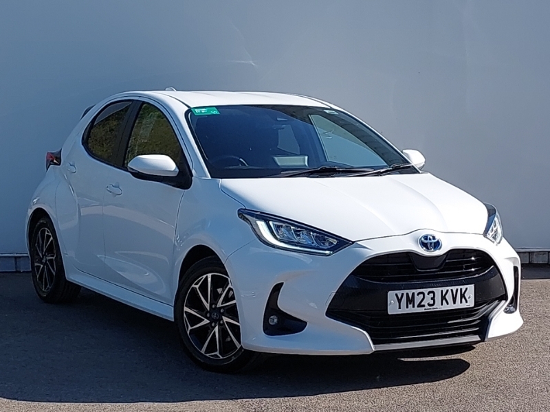 Toyota Yaris 1.5 Hybrid Design Cvt Nav White