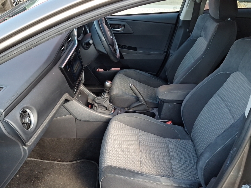 Toyota Auris 1.2T Design Tss Nav Brown #5