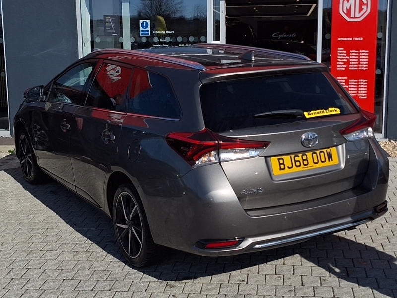 Toyota Auris 1.2T Design Tss Nav Brown #2