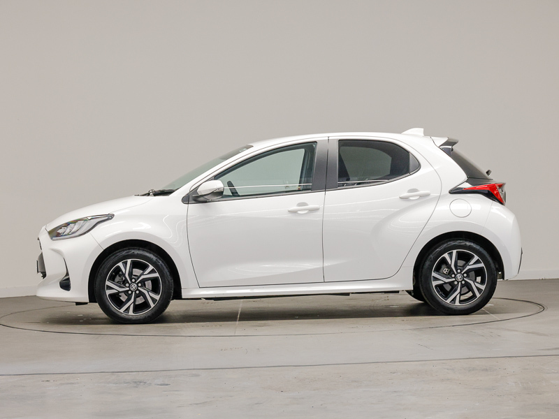 Toyota Yaris 1.5 Hybrid Design Cvt AK74VZN White #4