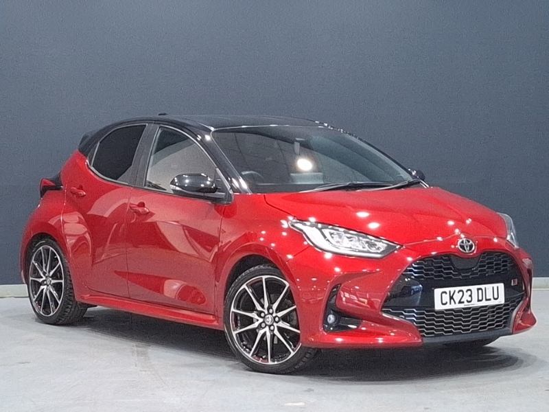 Toyota Yaris 1.5 Hybrid Gr Sport Cvt City Packbi-tone Red