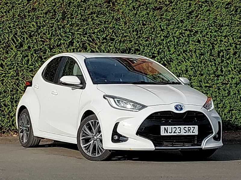 Toyota Yaris 1.5 Hybrid Excel Cvt White