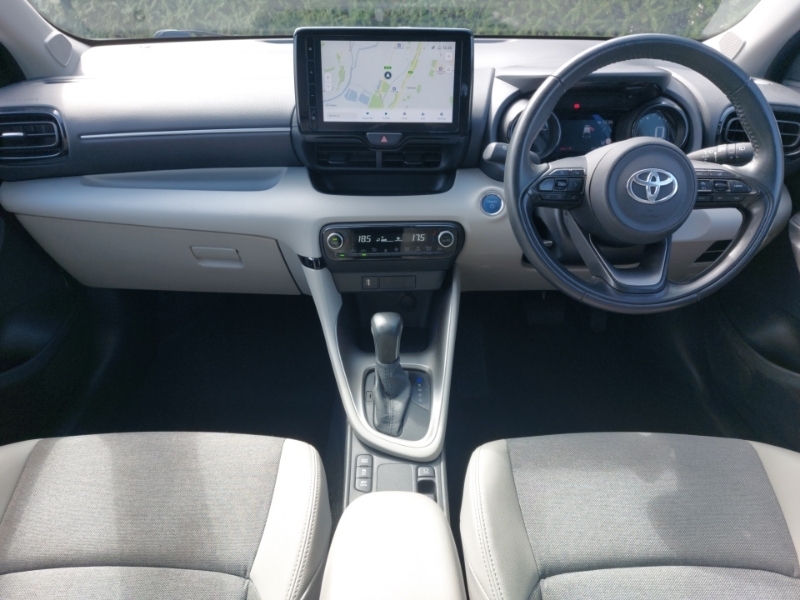 Toyota Yaris 1.5 Hybrid Excel Cvt NJ23SRZ White #3