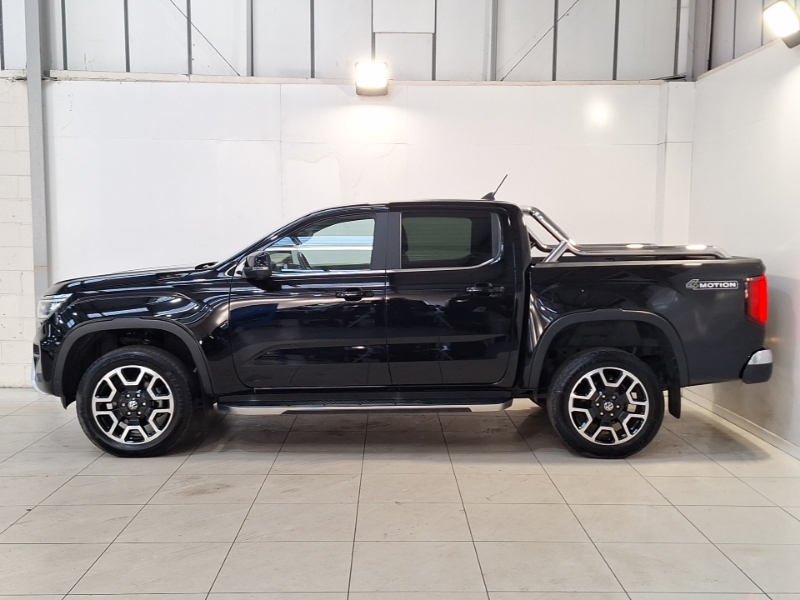 Volkswagen Amarok Dcab Pick Up Style 2.0 Tdi 205 4M Premium MW74VVN Black #4