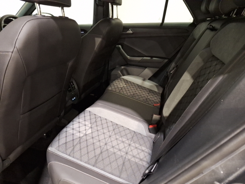 Volkswagen T-Roc 1.5 Tsi R-line SK72WXG Grey #6