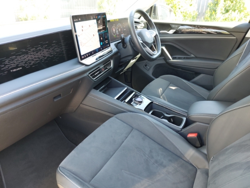 Volkswagen Tiguan 1.5 Etsi 150 Elegance Launch Edition Dsg DS24OCJ Black #5