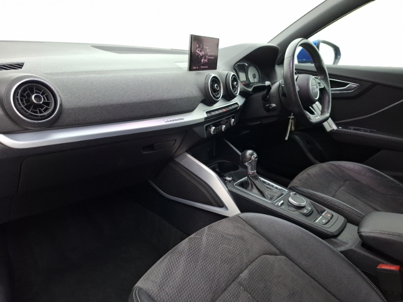 Audi Q2 Sq2 Quattro S Tronic MJ69GGV Blue #5