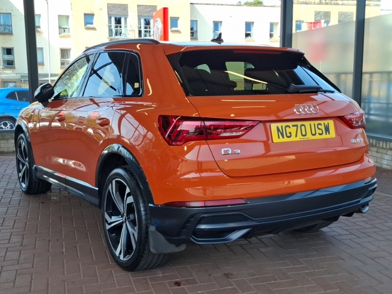 Audi Q3 35 Tfsi Edition 1 S Tronic NG70USW Orange #2