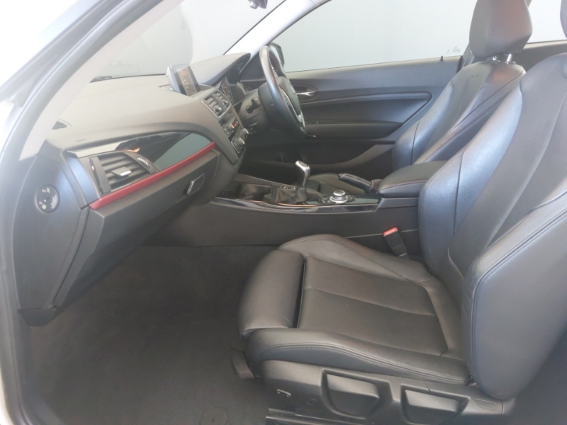 BMW 2 Series 220D 190 Sport AF15VNV White #5