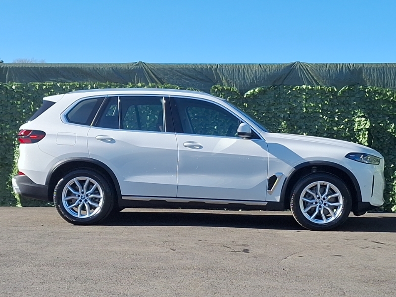 BMW X5 Xdrive30d Mht Xline White #3