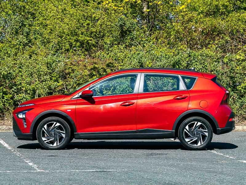 Hyundai Bayon 1.0 Tgdi 48V Mhev Se Connect Dct DY73AEW Red #4