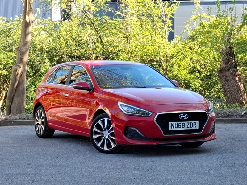 Hyundai I30 1.4T Gdi Premium Dct Red