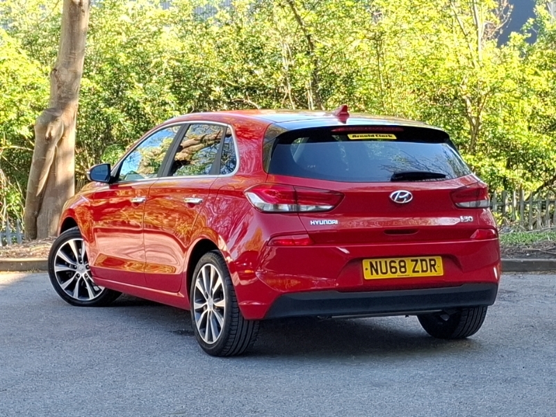 Hyundai I30 1.4T Gdi Premium Dct Red #2