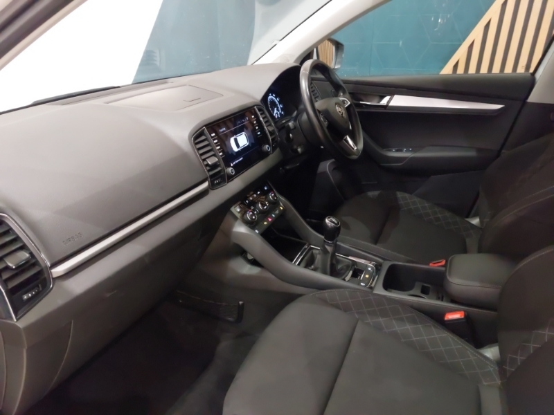 Skoda Karoq 1.0 Tsi Se Nav Plus KY68CBF White #5