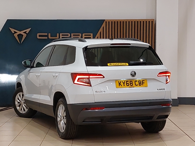 Skoda Karoq 1.0 Tsi Se Nav Plus KY68CBF White #2