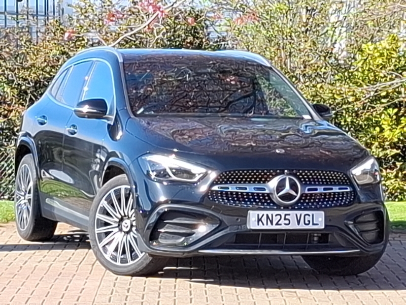 Mercedes-Benz GLA Class Gla 220D 4Matic Amg Line Premium Plus Black