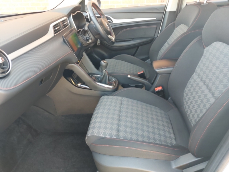 MG ZS 1.5 Vti-tech Excite SM72XEC White #5