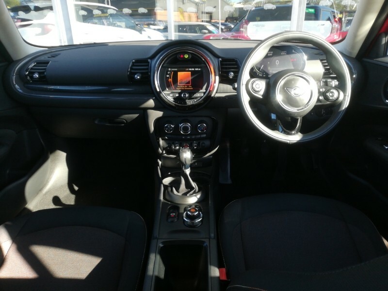 Mini Clubman 1.5 Cooper Classic 6Dr Red #3