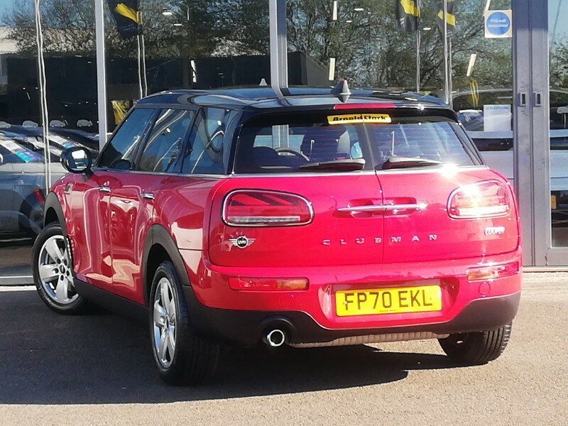 Mini Clubman 1.5 Cooper Classic 6Dr Red #2