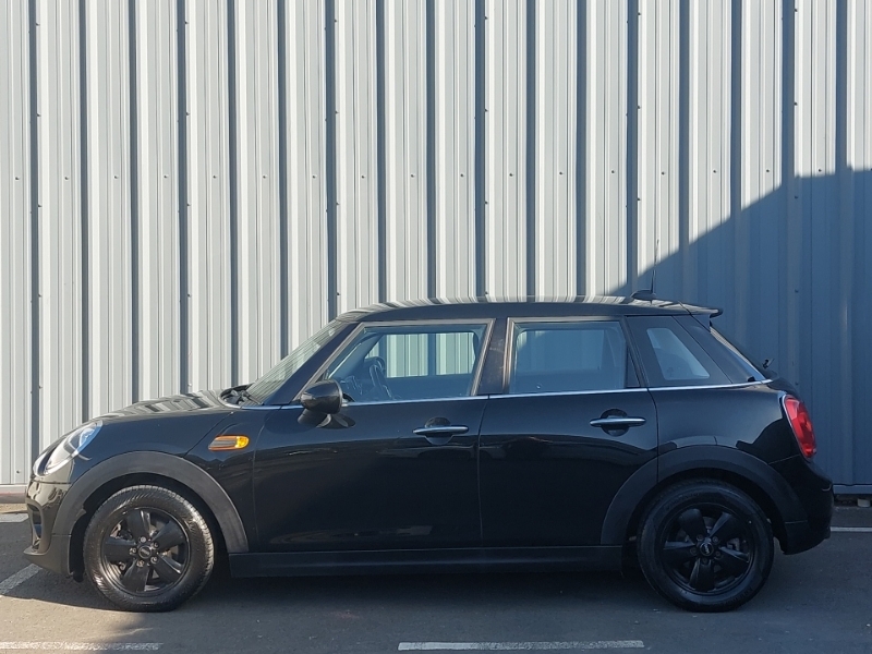 Mini Hatch 1.5 Cooper D SC65XFM Black #4