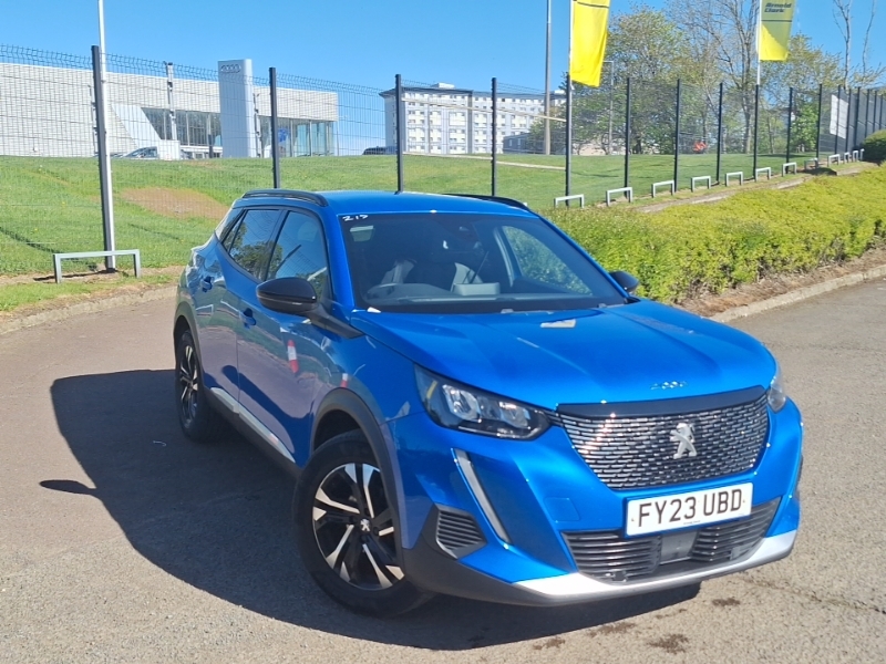 Peugeot 2008 1.2 Puretech Allure Premium Blue