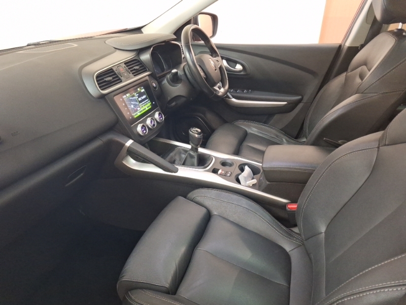 Renault Kadjar 1.3 Tce 160 Gt Line HV69CFK Red #5