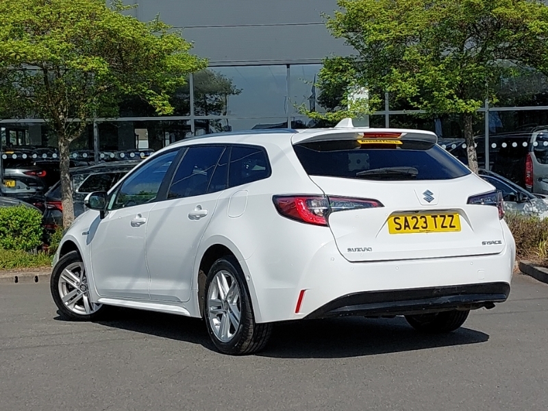 Suzuki Swace 1.8 Hybrid Ultra Cvt SA23TZZ White #2