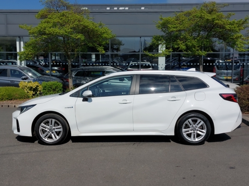 Suzuki Swace 1.8 Hybrid Ultra Cvt SA23TZZ White #4
