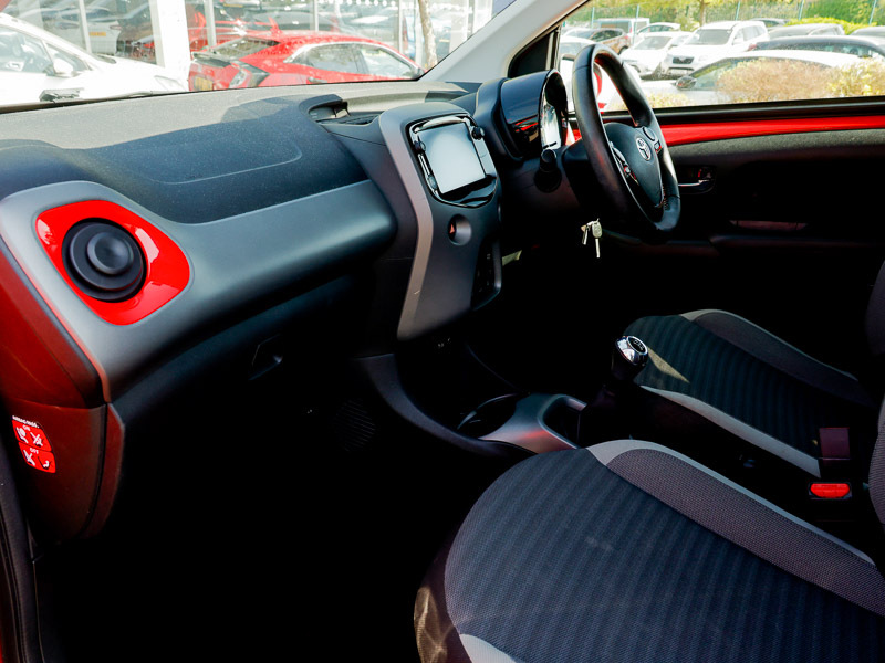 Toyota Aygo 1.0 Vvt-i X-trend EK20RZJ Red #5