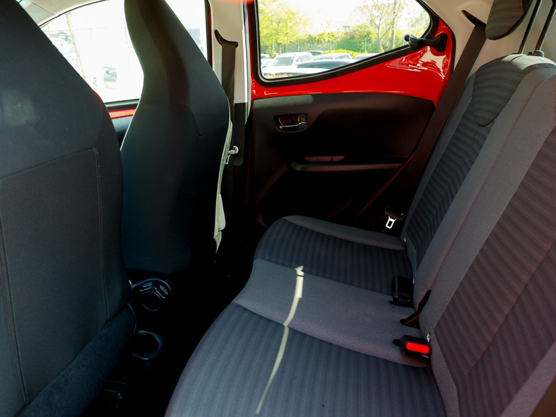 Toyota Aygo 1.0 Vvt-i X-trend EK20RZJ Red #6