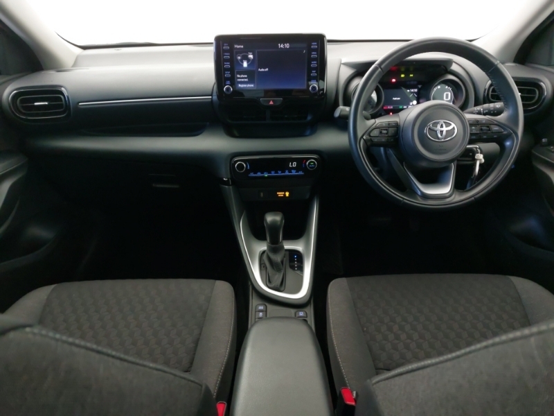 Toyota Yaris 1.5 Hybrid Design Cvt MK23FWO Brown #3