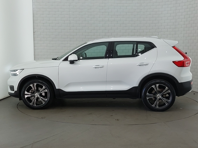 Volvo XC40 2.0 B4p Inscription Pro White #4