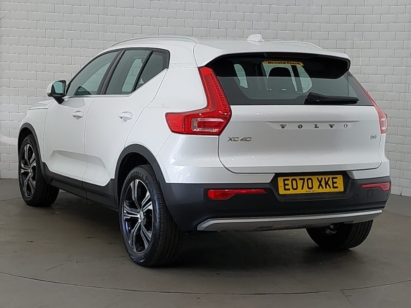 Volvo XC40 2.0 B4p Inscription Pro White #2