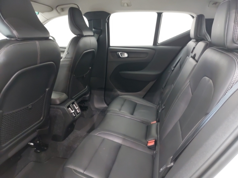 Volvo XC40 2.0 B4p Inscription Pro White #6