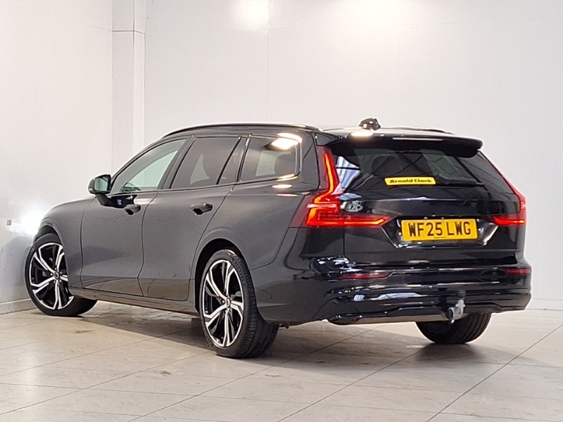 Volvo V60 2.0 B4p Plus Dark 7 Speed WF25LWG Black #2