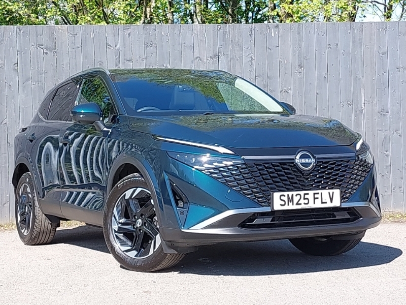 Nissan Qashqai 1.3 Dig-t Mh N-connecta Green
