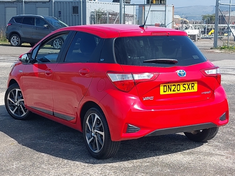 Toyota Yaris 1.5 Hybrid Y20 Cvt Bi-tone DN20SXR Red #2