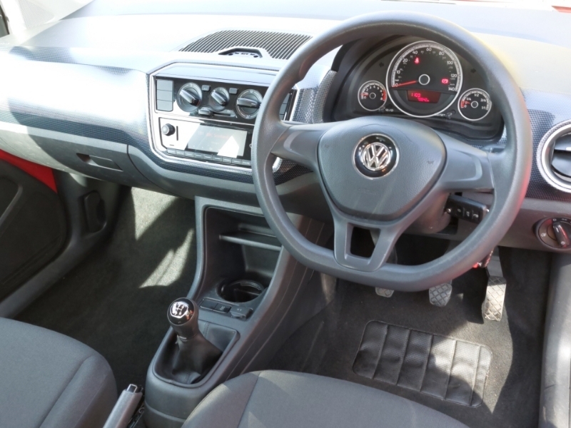 Volkswagen Up 1.0 Move Up SA18TKV Red #3