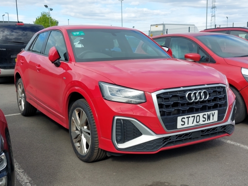 Audi Q2 35 Tfsi S Line S Tronic Red