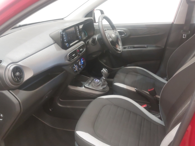 Hyundai I10 1.0 63 Advance Nav DN25JYZ Red #5