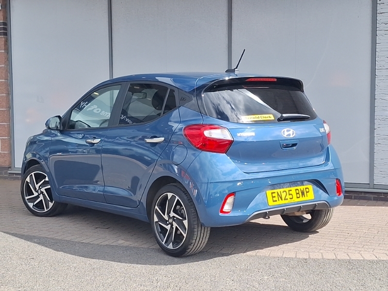 Hyundai I10 1.2 79 Premium Nav EN25BWP Blue #2